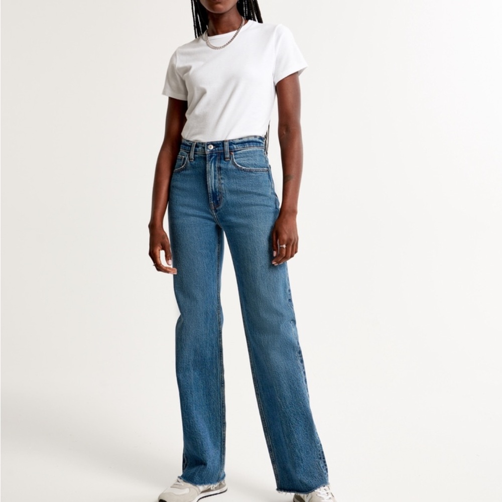 High Rise 90's Relaxed Jean